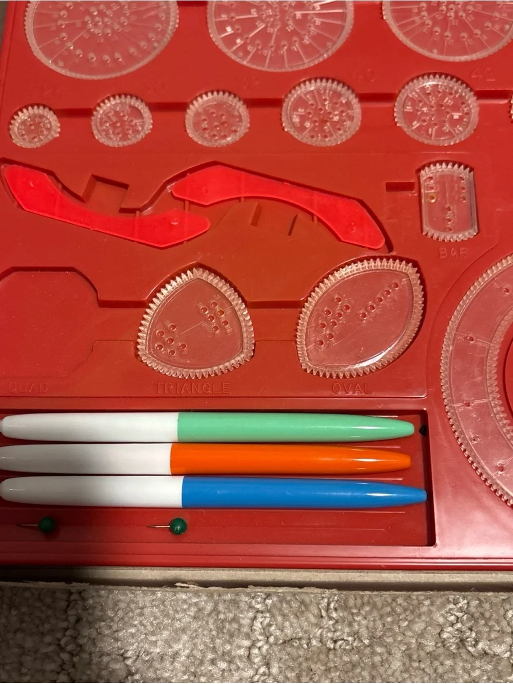 VINTAGE KENNER 1975 SPIROGRAPH DRAWING TOY (missing  1 Piece)